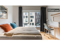 Room for rent in furnished and serviced co-living apartment - Za iznajmljivanje