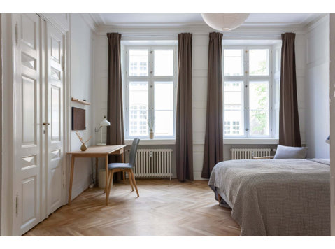 Gro Room 4 Jumbo - Wohnungen