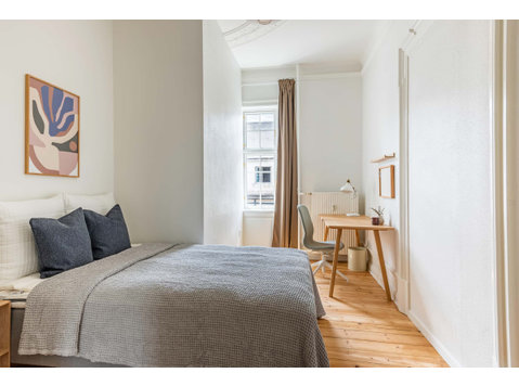 Ragnhild Room 4 Standard+ - Apartments