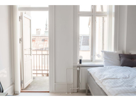 Room 1 Jumbo - Leiligheter