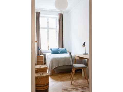 Room 5 Standard+ - Apartments