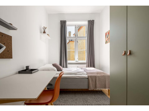 Torsten Room 4 Standard+ - Apartments