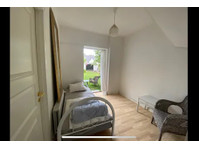 Private Room in Shared Apartment in Hellerup - Kimppakämpät