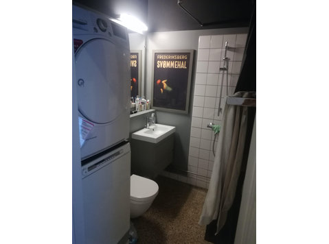 Roommate søges til 4-værelseslejlighed på Frederiksberg - Flatshare