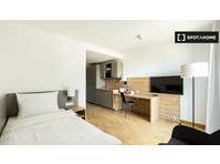 Einzimmerwohnung zu vermieten in Siegelberg, Stuttgart - Appartements