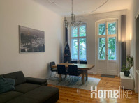 Quiet, lovely apartment in Charlottenburg - Apartemen