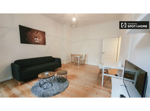 Wohnung mit 1 Schlafzimmer zu vermieten in Reuterkiez,… - اپارٹمنٹ