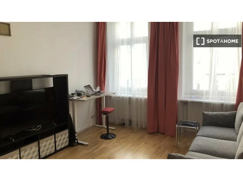 Apartament z 1 sypialnią do wynajęcia w Moabit, Berlin - Mieszkanie