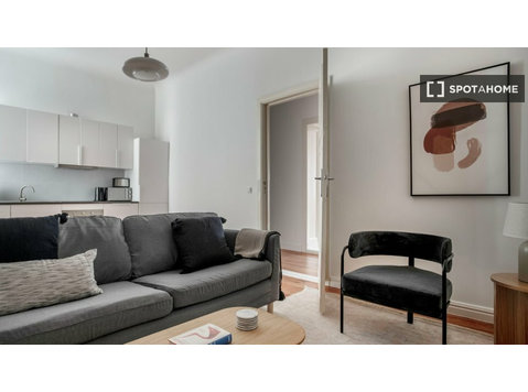 Mieszkanie z 2 sypialniami do wynajęcia w Berlinie, Berlin - Mieszkanie