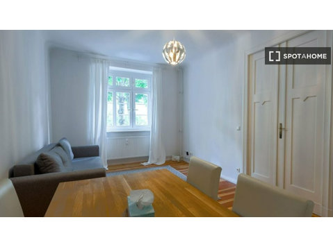 Wohnung mit 3 Schlafzimmern zu vermieten in Berlin - Апартаменти