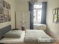 Furnished luxury 3 bedroom apartment in the heart of Nordend - Apartman Daireleri