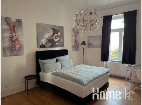 Furnished luxury 4 bedroom apartment in the heart of Nordend - アパート