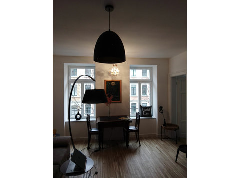 Charmantes Apartement mit französischen Stil im Herzen von… - De inchiriat