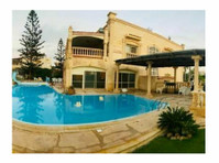 Castle For Sale In Marina 5 - قصر للبيع في مارينا 5 (e5709)