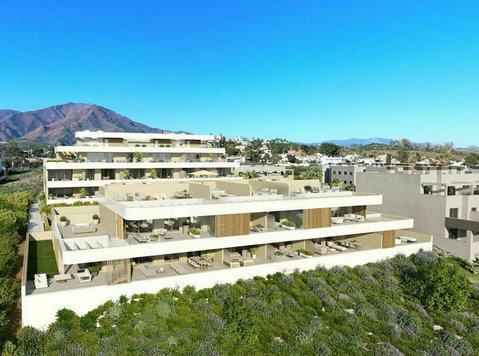 Magnifique résidentiel à 400m de la mer à Estepona - Appartements