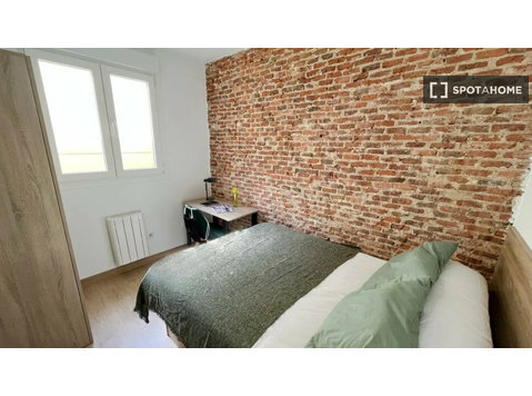 Se alquila habitación en Coliving en Vallecas, Madrid - For Rent