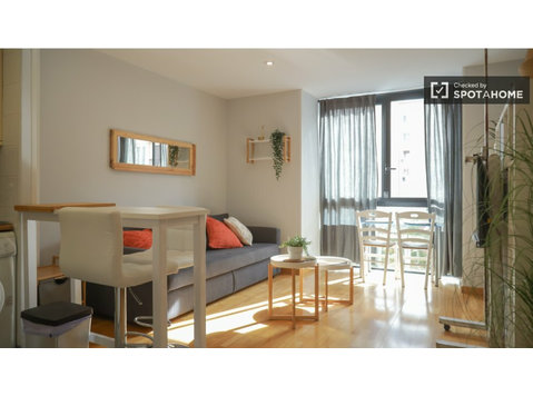 Apartamento de 1 quarto para alugar em Pacífico, Madrid - Apartamentos