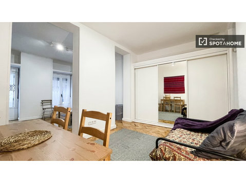 apartamento de 1 dormitorio en alquiler en Lavapiés, Madrid - Pisos
