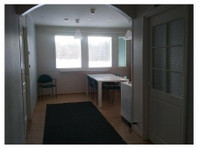 Furnished private room close to Oulunkylä railway station - Flatshare