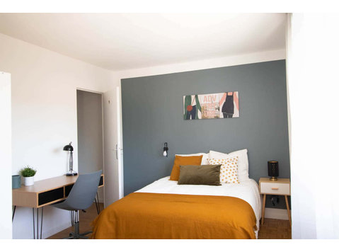 Lovely 13m² bedroom to rent in Grenoble - Apartman Daireleri