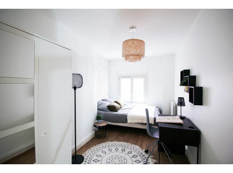 Co-living: 11m² room, fully furnished. - Zu Vermieten