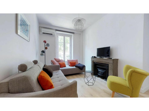 Lyon 8 - Monplaisir Saint Nestor - For Rent