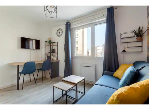Modern studio flat - For Rent
