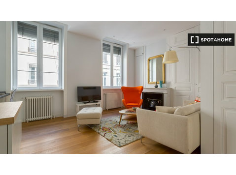 2ème Arrondissement, Lyon'da kiralık 1 yatak odalı daire - Apartman Daireleri