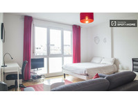 Bright Studio Apartment for Rent in Lyon, Utilities Included - Апартмани/Станови