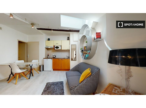 Charme 1 cama apartamento para alugar em Croix Rousse, Lyon - Apartamentos