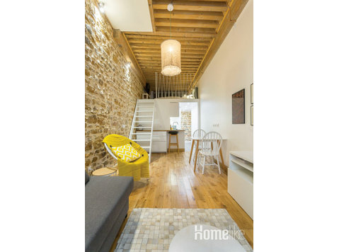 Loft with exceptional location - Căn hộ