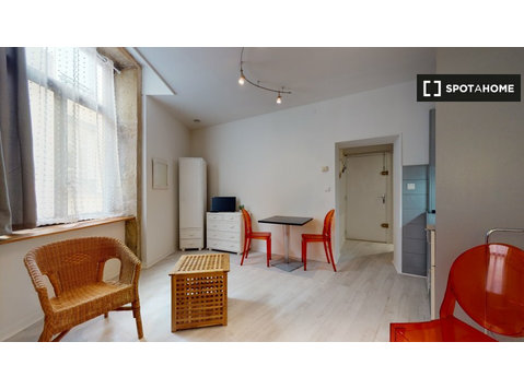 Quiet Studio in the 1st arrondissement - Apartments