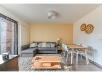 Rue Danielle Faynel-Duclos, Lyon - Apartments