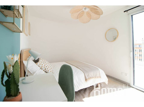 Mooie kamer van 11 m² nabij Lyon - LYO46 - Woning delen