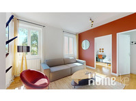 Shared accommodation Villeurbanne - 100m2 - 5 bedrooms -… - Kimppakämpät