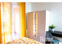 Warm and comfortable room – 12m² - LY010 - Flatshare