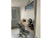 1 room available in 3-bedroom shared apartment/Near Doua… - For Rent