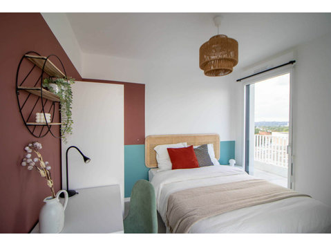 Co-living: beautiful 10 m² bedroom. - À louer