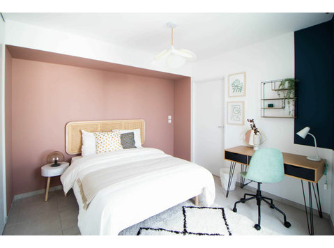 Co-living: superb 14 m² bedroom - For Rent