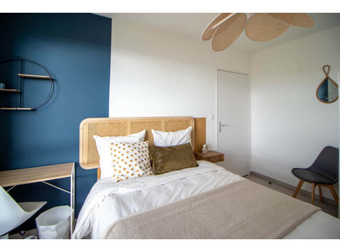 Atypical room of 10 m² to rent near Lyon - Apartman Daireleri