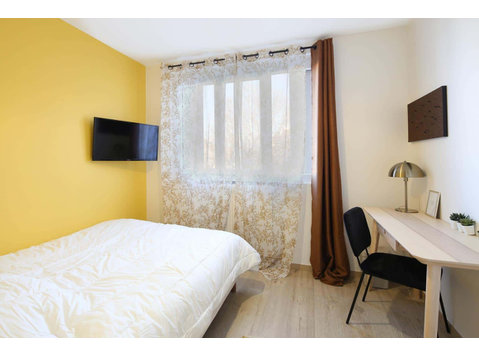 Chambre 4 - Antonin Perrin - Apartments