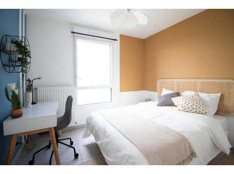 Elegant 10 m² bedroom near Lyon - Apartamentos