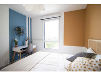 Elegant 10 m² bedroom near Lyon - Wohnungen