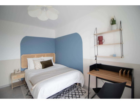 Neat 12 m² room to rent near Lyon - Appartementen