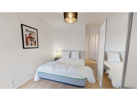 Villeurbanne Réguillon - Private Room (4) - Apartments