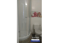 Nice fully furnish flat wifi and condo charges  and taxes… - Disewakan
