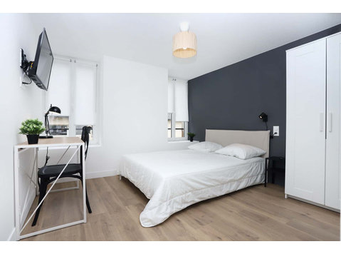Chambre 2 - ALEMBERT AT - Appartements