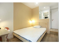 Chambre 2 - AMIRAL COURBET R - Appartements