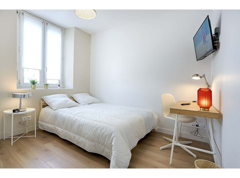 Chambre 3 - FRANCOIS CORDON - Apartments