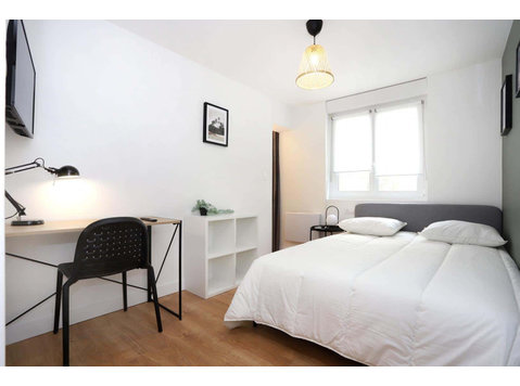 Chambre 3 - LANGUEDOC CH - Appartements